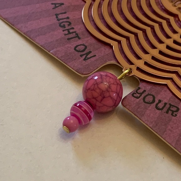 Barbara Metal Spinning Dream Catcher Pink Bead Detail History & Heraldry Ltd - Picture 5 of 9